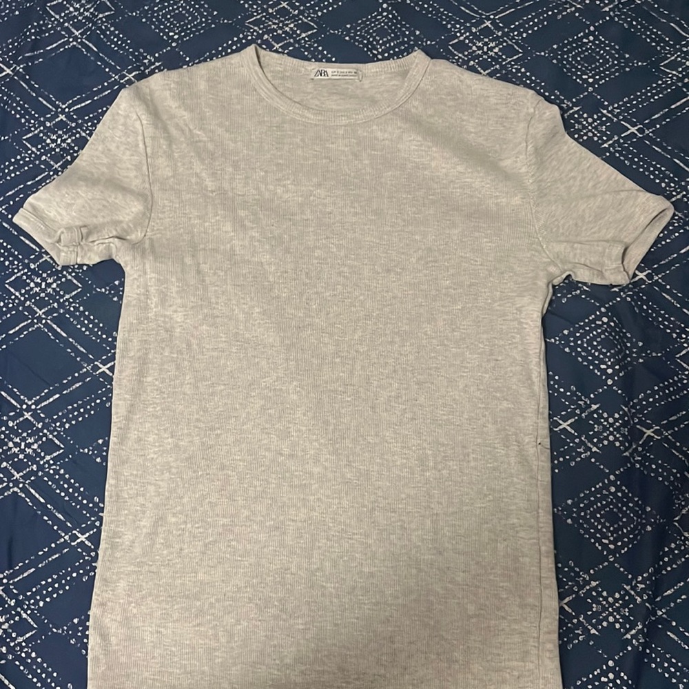 ZARA fitted shirt . size small